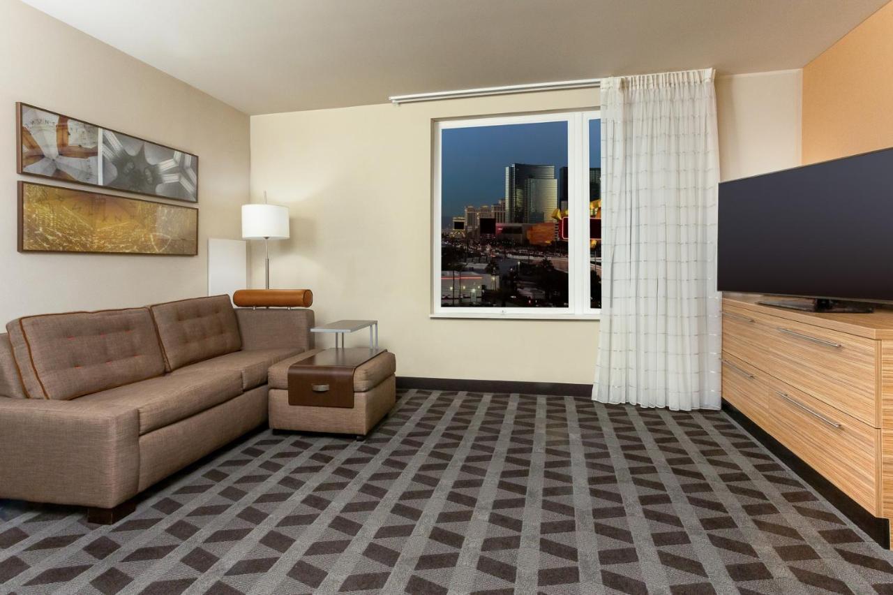 Towneplace Suites By Marriott Las Vegas Stadium District Exterior foto