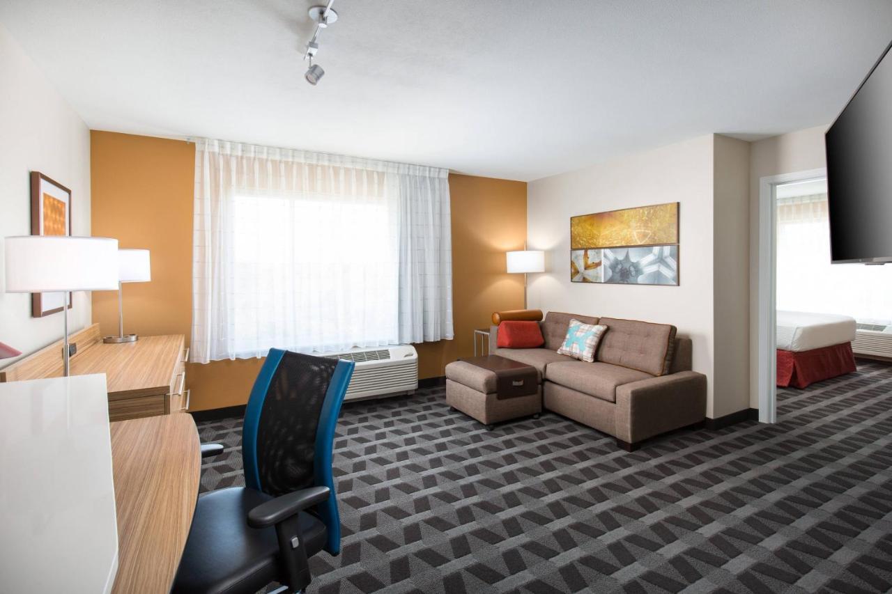 Towneplace Suites By Marriott Las Vegas Stadium District Exterior foto