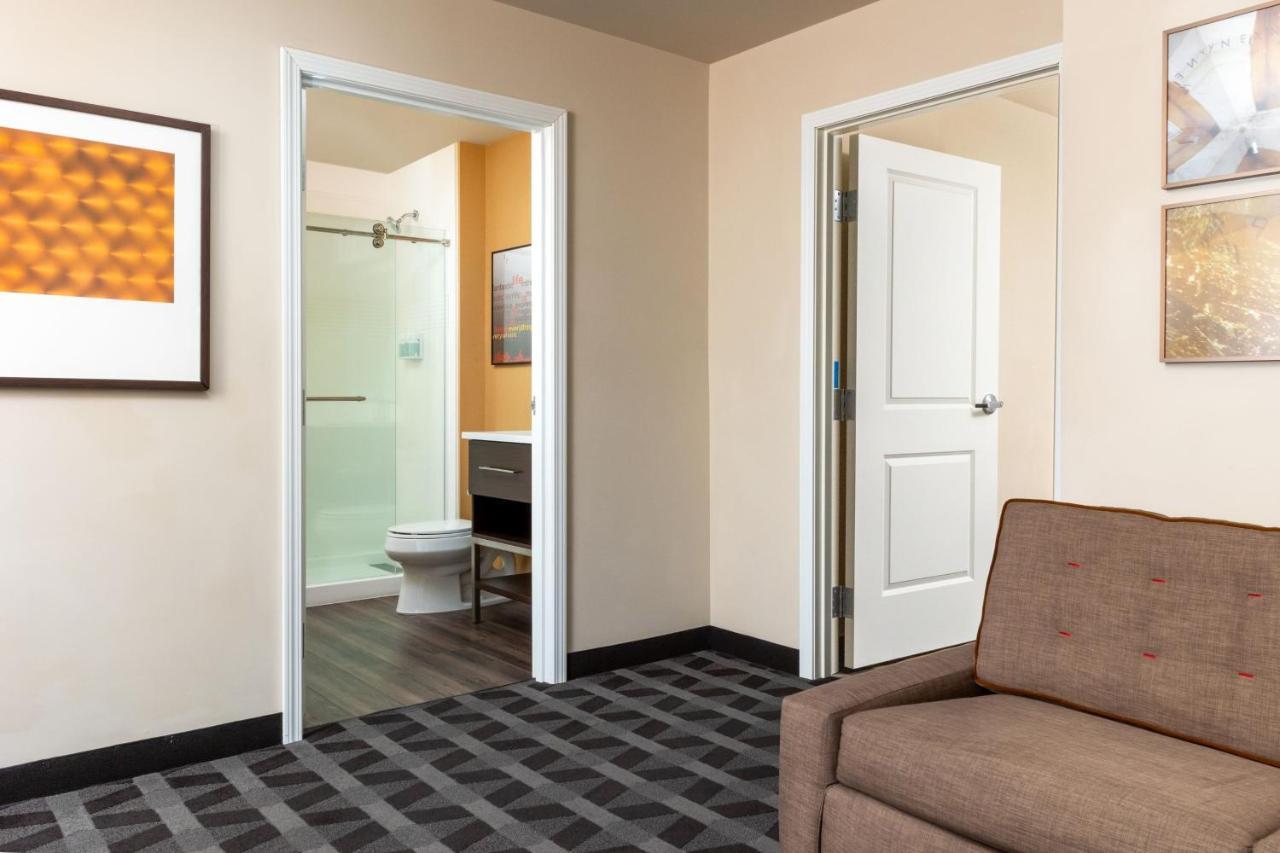 Towneplace Suites By Marriott Las Vegas Stadium District Exterior foto
